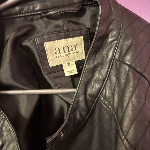 a.n.a Black Quilted Bomber Jacket - Picture 2 of 4